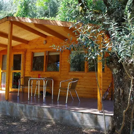 Camping & Bungalows Ponte Das Tres Entradas Oliveira do Hospital