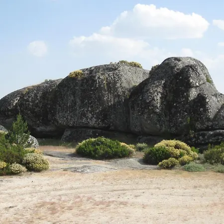 Camping & Bungalows Ponte Das Tres Entradas 2* Oliveira do Hospital